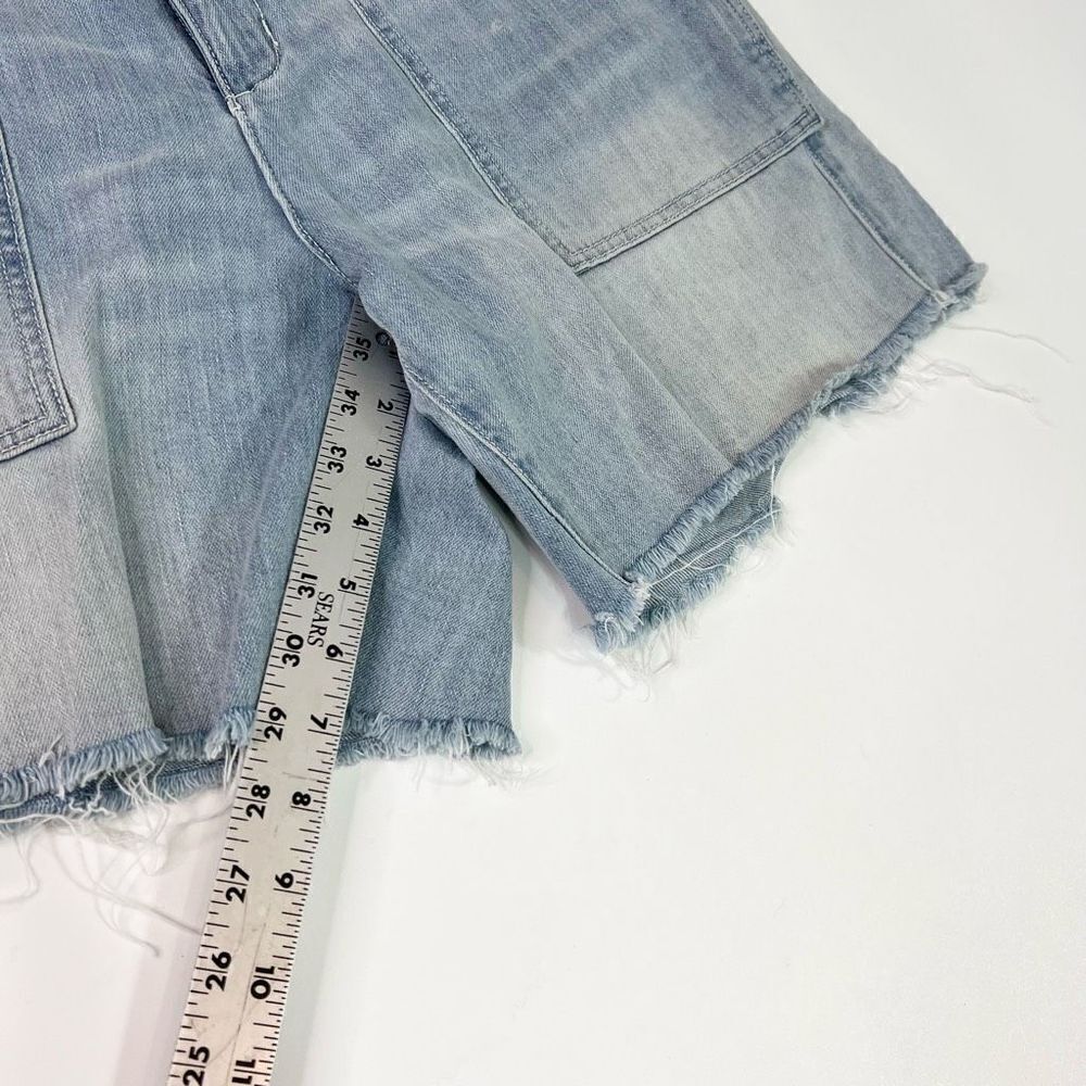 Pilcro Bermuda Shorts Women's 27 Blue Oversized Pockets Cutoff Frayed Hem Denim - Picture 2 of 12